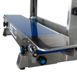 Bolsas selladas e impresas con una selladora digital continua de banda con codificador de inyección de tinta térmica