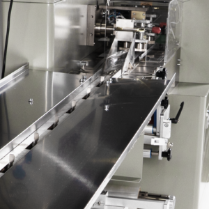 Envolvedora horizontal automática con alimentador de película invertido