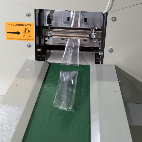 Envolvedora horizontal automática Max - 250 mm