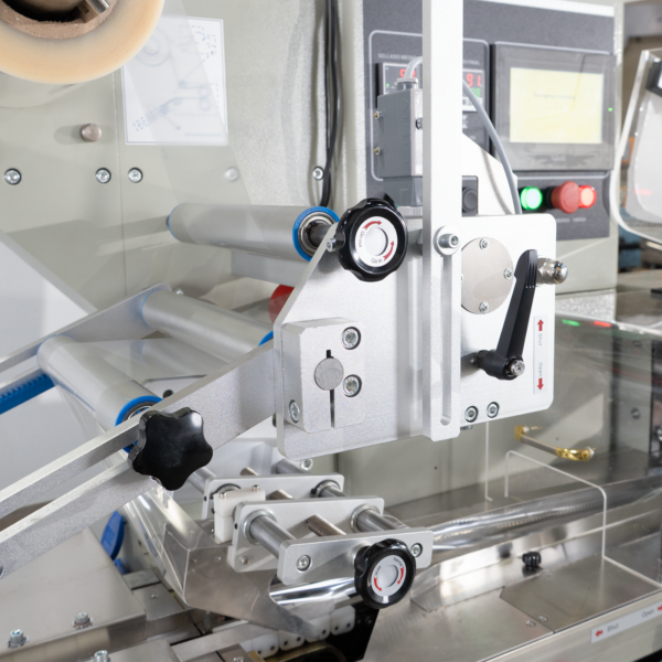 Envolvedora horizontal automática de flujo Max - 250 mm