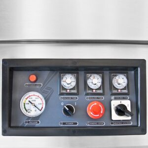 Panel de control en la selladora al vacío comercial de dos cámaras