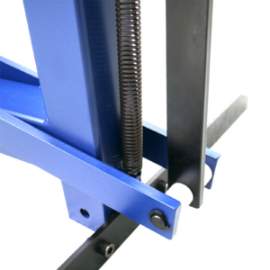 Primer plano de un resorte en la grapadora inferior de pedal JORES TECHNOLOGIES®