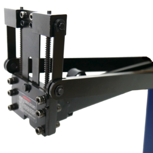 cabezal grapador en una grapadora de cajas activada por pedal