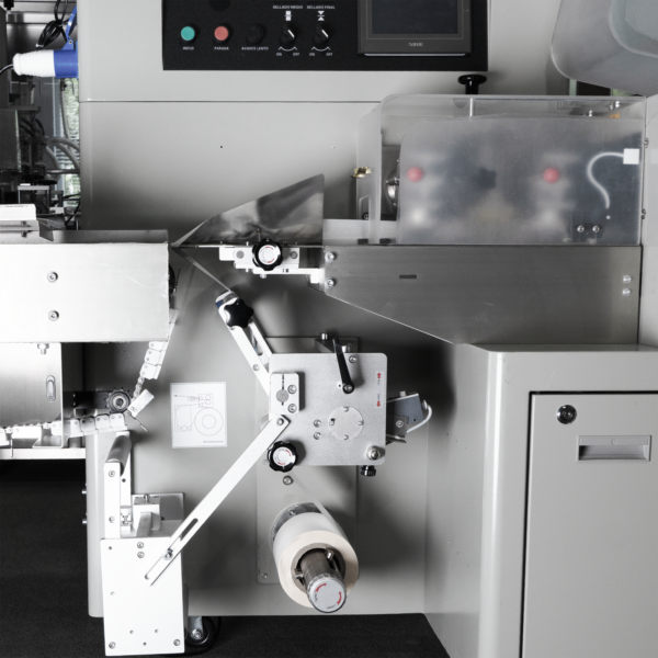 Envolvedora horizontal automática flow con alimentador de film invertido