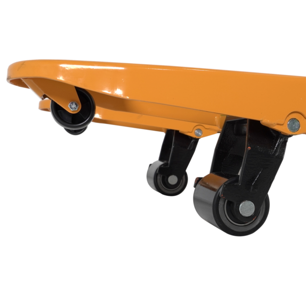 Transpaleta estrecha - 5500 lbs (2500 kg)
