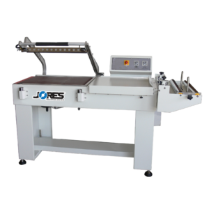 Máquina selladora térmica semiautomática de barra en L JORES TECHNOLOGIES® para empaquetado retráctil sobre fondo blanco.