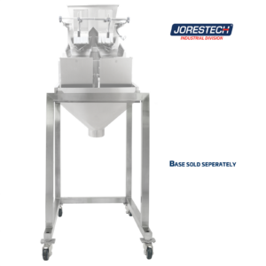 La pesadora lineal JORES TECHNOLOGIES® parallax 240 para 400 ml colocada sobre la base de acero inoxidable compatible únicamente con esta máquina. El texto dice: La base se vende por separado.