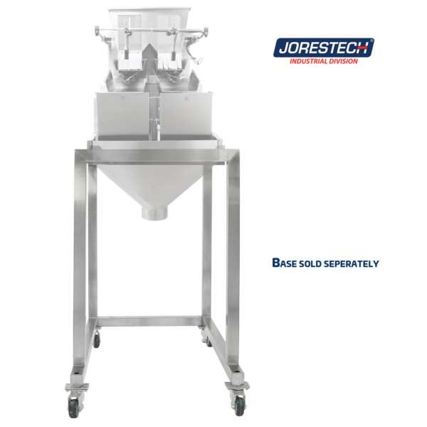 La pesadora lineal JORES TECHNOLOGIES® parallax 240 para 400 ml colocada sobre la base de acero inoxidable compatible únicamente con esta máquina. El texto dice: La base se vende por separado.