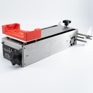Aplicador de etiquetas semiautomático con módulos configurables para diferentes envases