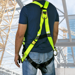 Hombre usando el arnés corporal de seguridad Jorestech hi vis lime 3D para protección contra caídas en una obra de construcción