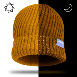 Comparación de cómo se ve la costura reflectante durante el día y la noche