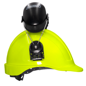 Casco de seguridad estilo gorra color lima con orejeras montables