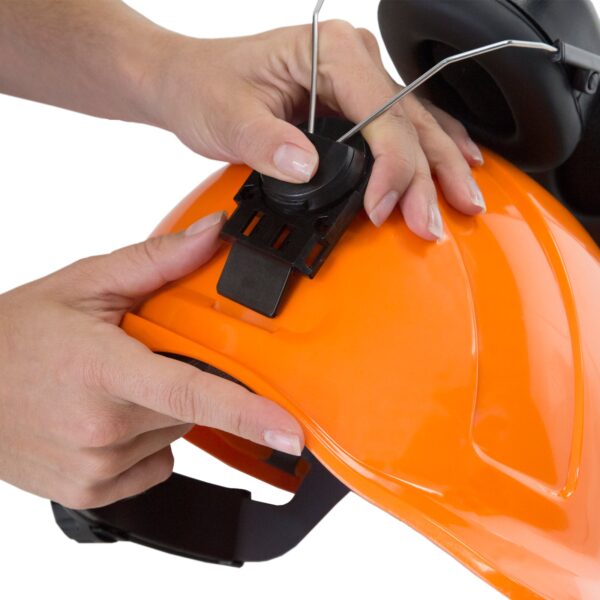 Protecciones auditivas Era compatibles con cascos rígidos con ranuras.
