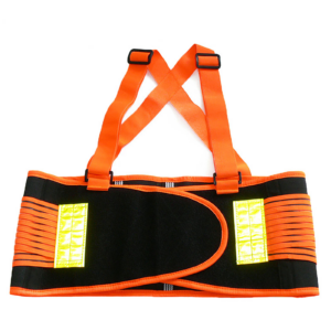 Un cinturón de soporte para la espalda con colores contrastantes naranja, negro y naranja, y franjas reflectantes para aumentar la visibilidad de quien lo lleva.
