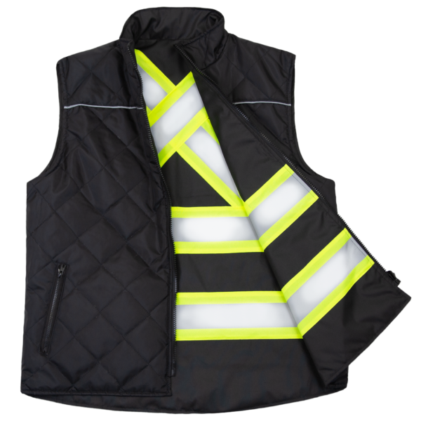 Vista diagonal del lado negro del chaleco de seguridad reversible e insulated JORESTECH vi-vis X en la espalda con tiras reflectantes para clima frío