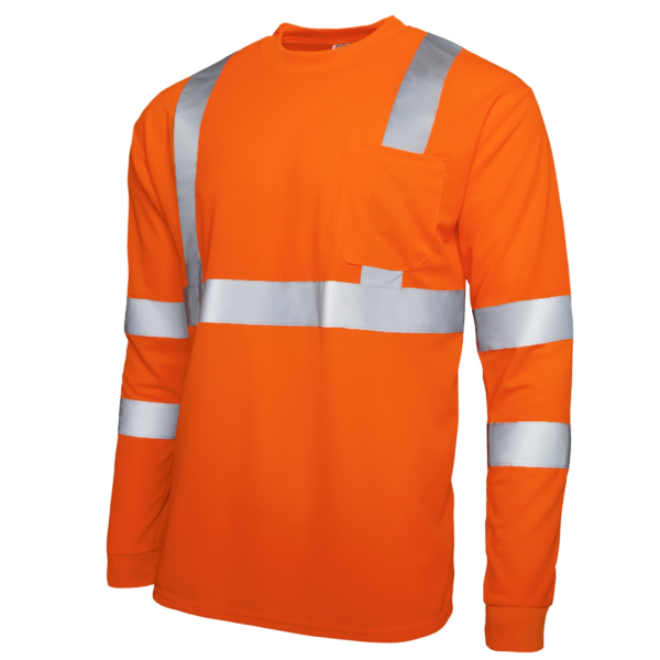 Vista diagonal de la camiseta de seguridad de manga larga reflectante de alta visibilidad naranja, conforme a ANSI, clase 3, tipo R