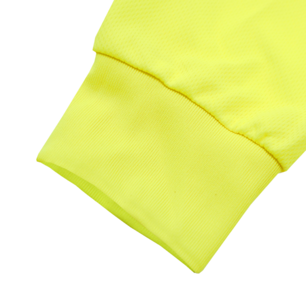 Primer plano del puño elástico de la camisa de manga larga de alta visibilidad JORESTECH en amarillo/lima