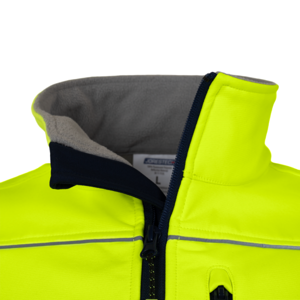 Chaqueta de seguridad softshell hi vis impermeable forrada de polar con franjas reflectantes y cierre completo de JORESTECH®