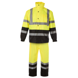 Vista frontal del conjunto de lluvia JORESTECH® amarillo y negro de alta visibilidad con tiras reflectantes de 2 pulgadas sobre fondo blanco