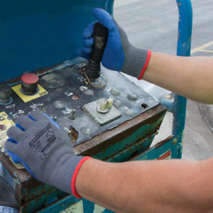 Guantes de trabajo de seguridad con palmas recubiertas de látex arrugado: paquete de 12 - Image 6