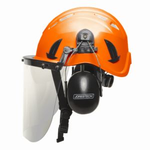 Vista lateral de un sistema de casco de seguridad ventilado naranja con pantalla facial de plástico transparente y orejeras negras incluidas