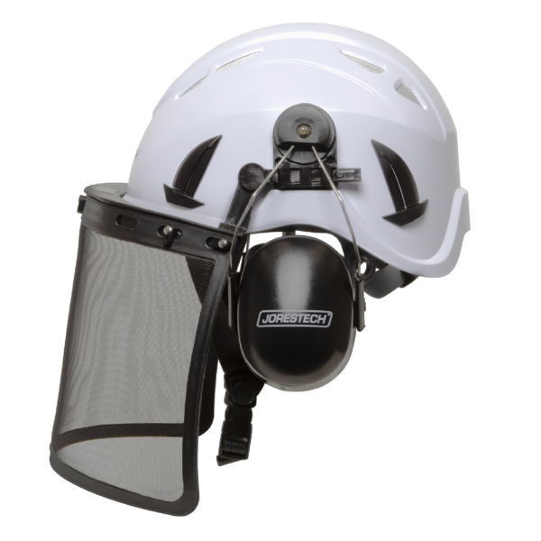 Vista lateral del casco de seguridad ventilado blanco, clase 1 tipo C conforme a ANSI, con pantalla facial de malla de hierro y protectores auditivos