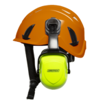 Vista lateral del casco de seguridad JORESTECH naranja ventilado para trabajos en altura, clase 1, tipo C, con barbiquejo y orejeras color lima montadas, sobre fondo blanco