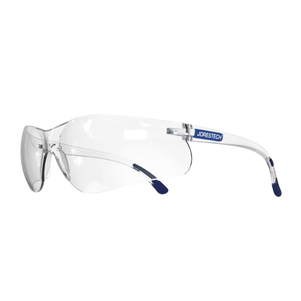 Vista diagonal de las gafas de seguridad envolventes transparentes JORESTECH para protección de alto impacto con puntas de las patillas recubiertas de goma azul.